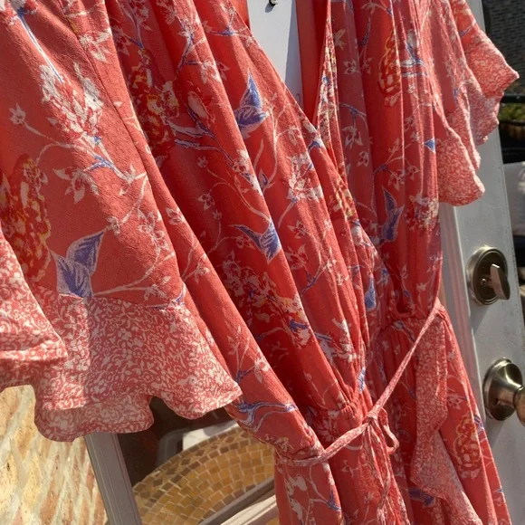 Cute & Flirty Summer Dress - Picture 4 of 5